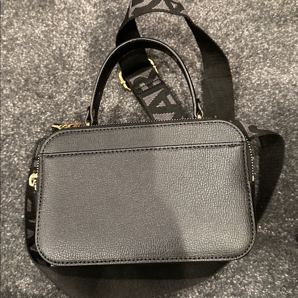 NWT Karl Lagerfield Simone Camera Small Crossbody Bag crossbody bag - Picture 3 of 5